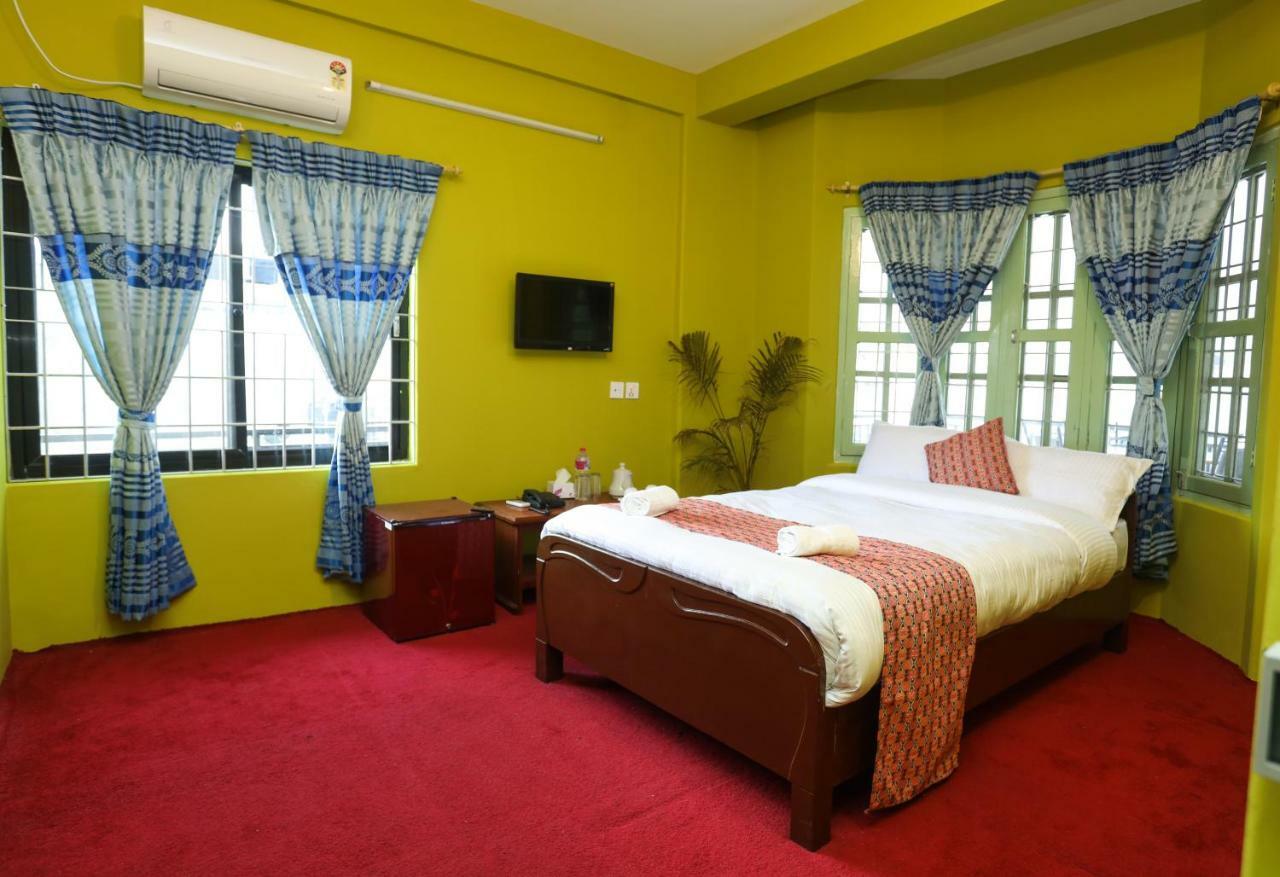 Hotel Blue Magnet Ποκάρα Εξωτερικό φωτογραφία
